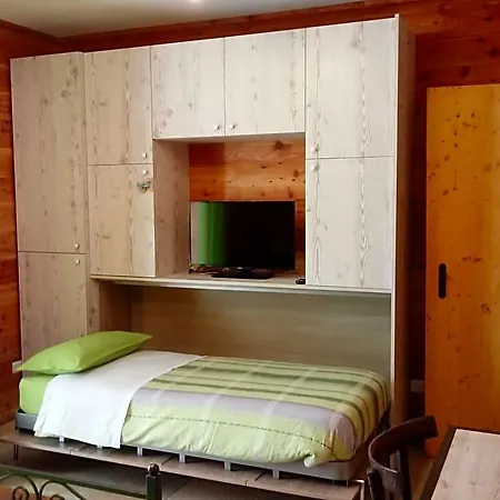 L'albero E Le Stelle Bed & Breakfast 3*