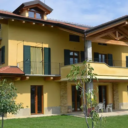 L'albero E Le Stelle Borgo San Dalmazzo